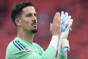 Altay Bayindir távozik a Manchester Unitedtől, kölcsönben a Celta Vigóhoz kerül