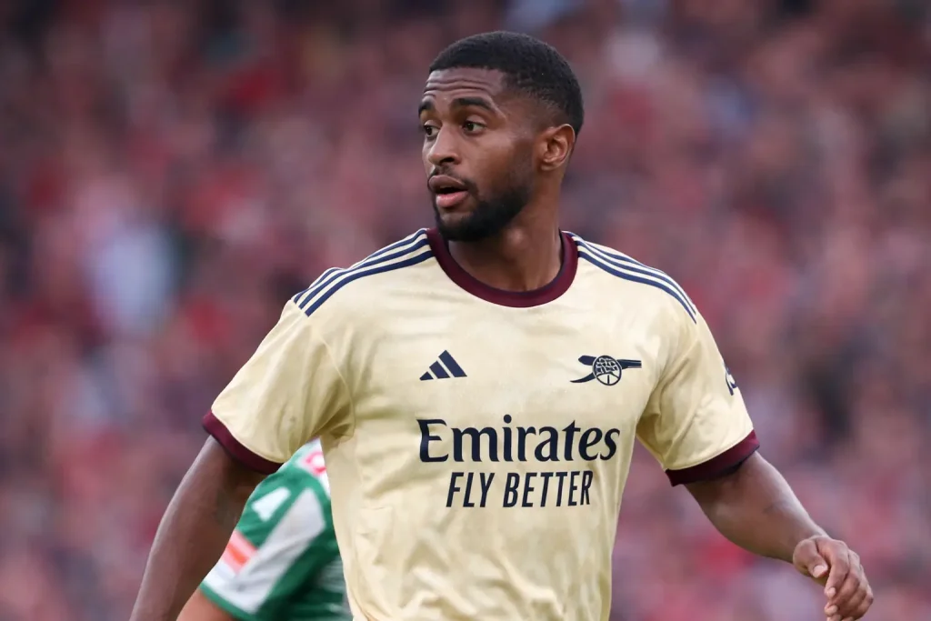 Arsenal átigazolási hírek – Tárgyalások Reiss Nelson távozásáról a Championship klubbal