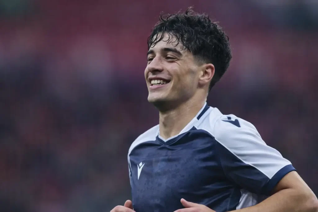 Aston Villa átigazolás – Unai Emery engedélyez 21,6 milliós ajánlatot egy spanyol védőért