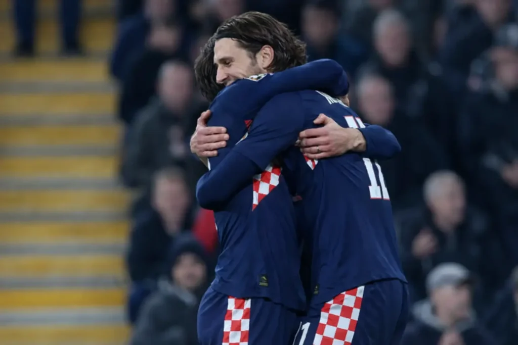 Átigazolási hírek ma – Ex-Arsenal játékos visszatérhet, Rangers a PSV szélsőjét célozza