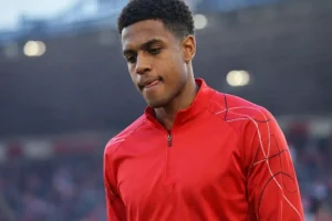 Átigazolási hírek – Southampton eladná Shea Charles-t, angol szélsőt keres a Wolves, Burnley, Celtic