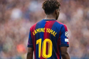 Barcelona 5-1 Feyenoord – Lamine Yamal BL-történelmet alkotott magabiztos sikerrel