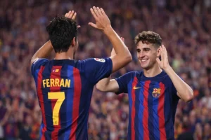 Barcelona átigazolási hírek – Ferran Torres reagál a távozási pletykákra