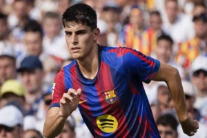 Barcelona jelentős döntést hozott Gerard Martin szerződéséről