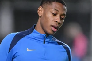 Chelsea átigazolási hírek – League One klub tárgyal 20 éves tehetség kölcsönadásáról