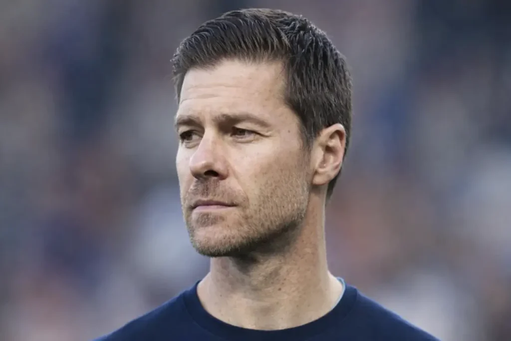 Chelsea átigazolási hírek – Xabi Alonso Kendry Paez és szabadügynök tervek