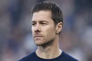 Chelsea átigazolási hírek – Xabi Alonso Kendry Paez és szabadügynök tervek