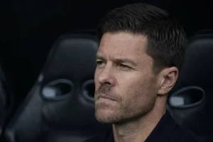 Chelsea hírek – Tizenéves legyőzte a Blues sztárjait Xabi Alonso korai tesztjén