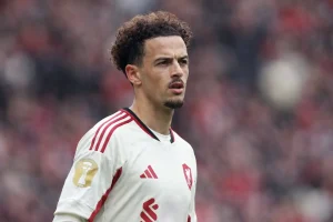 Curtis Jones jövője – Miért nem került be a Liverpool középpályása a Monaco elleni csapatba?