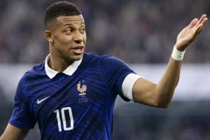 Franciaország 0-2 Spanyolország – Mbappé négy okot adott a vb-elődöntő vereségére