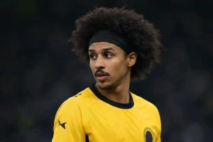 Karim Adeyemi Barcelonába igazolása – Díj, szerződés, Dortmund statisztikák