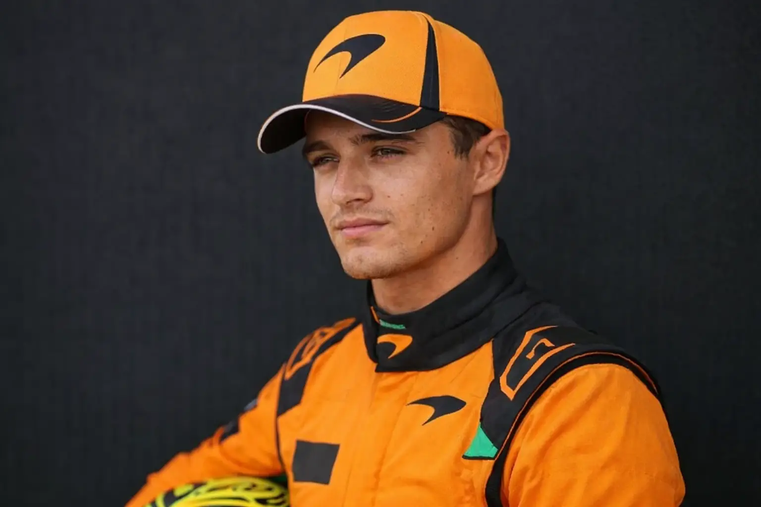 Lando Norris nyerte a Magyar Nagydíjat, Lewis Hamilton késői F1-es bajnoki csapást szenvedett el