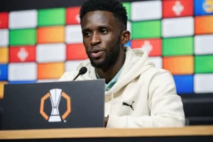 Leeds United átigazolási hírek – Spanyol együttes is versenyben Issouf Sissokhoért