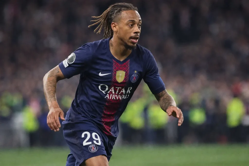 Liverpool átigazolási hírek – Bradley Barcola és Rio Ngumoha helyzete a £140M-os PSG alkuval