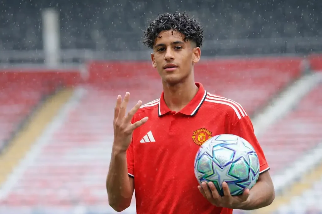 Man United átigazolási hírek – JJ Gabriel jövőjét a Barcelona vezeti