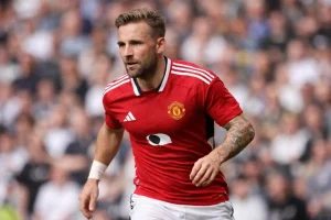 Man United átigazolási hírek – Michael Carrick Serie A-s vetélytárssal Luke Shaw helyére