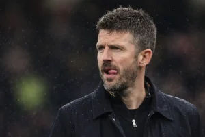 Man United hírek – Megdöbbentő statisztika Michael Carrick menesztése mellett a Fulham meccs előtt
