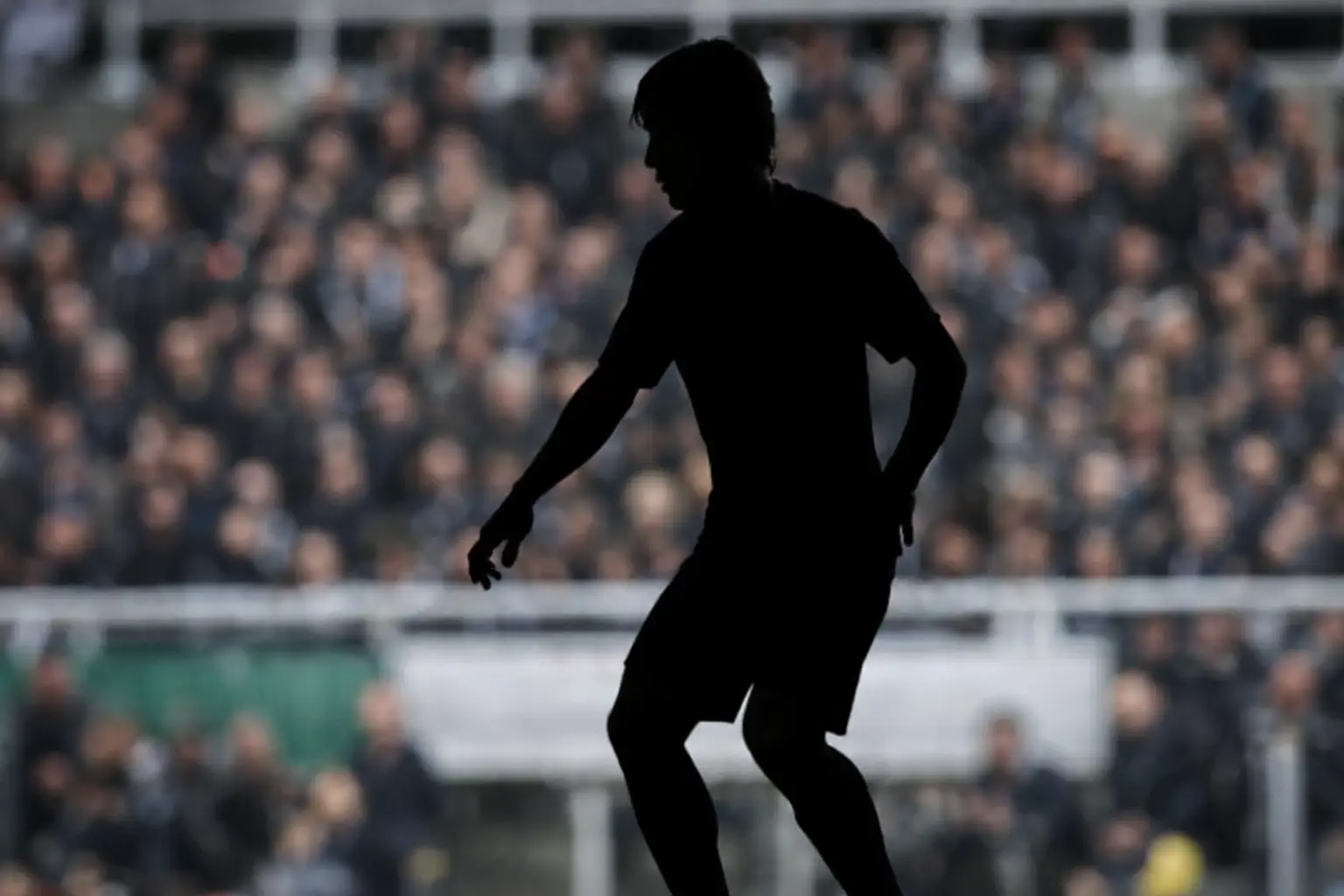 Man Utd átigazolási hírek – A Vörös Ördögök készek 80 millió fontot fizetni a Man Cityhez kötött középpályásért