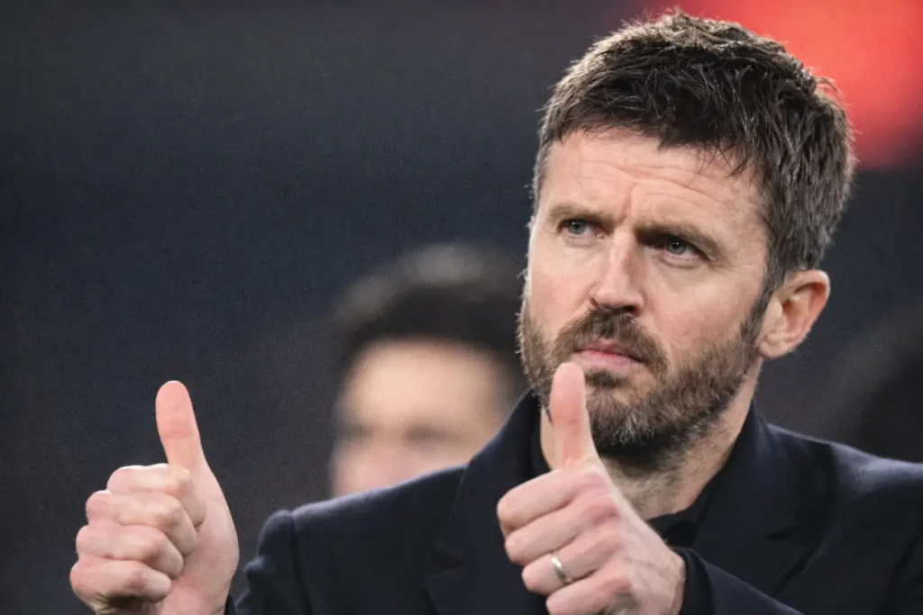 Man Utd átigazolási hírek – Michael Carrick egyre közelebb a meglepő középpályás megszerzéséhez