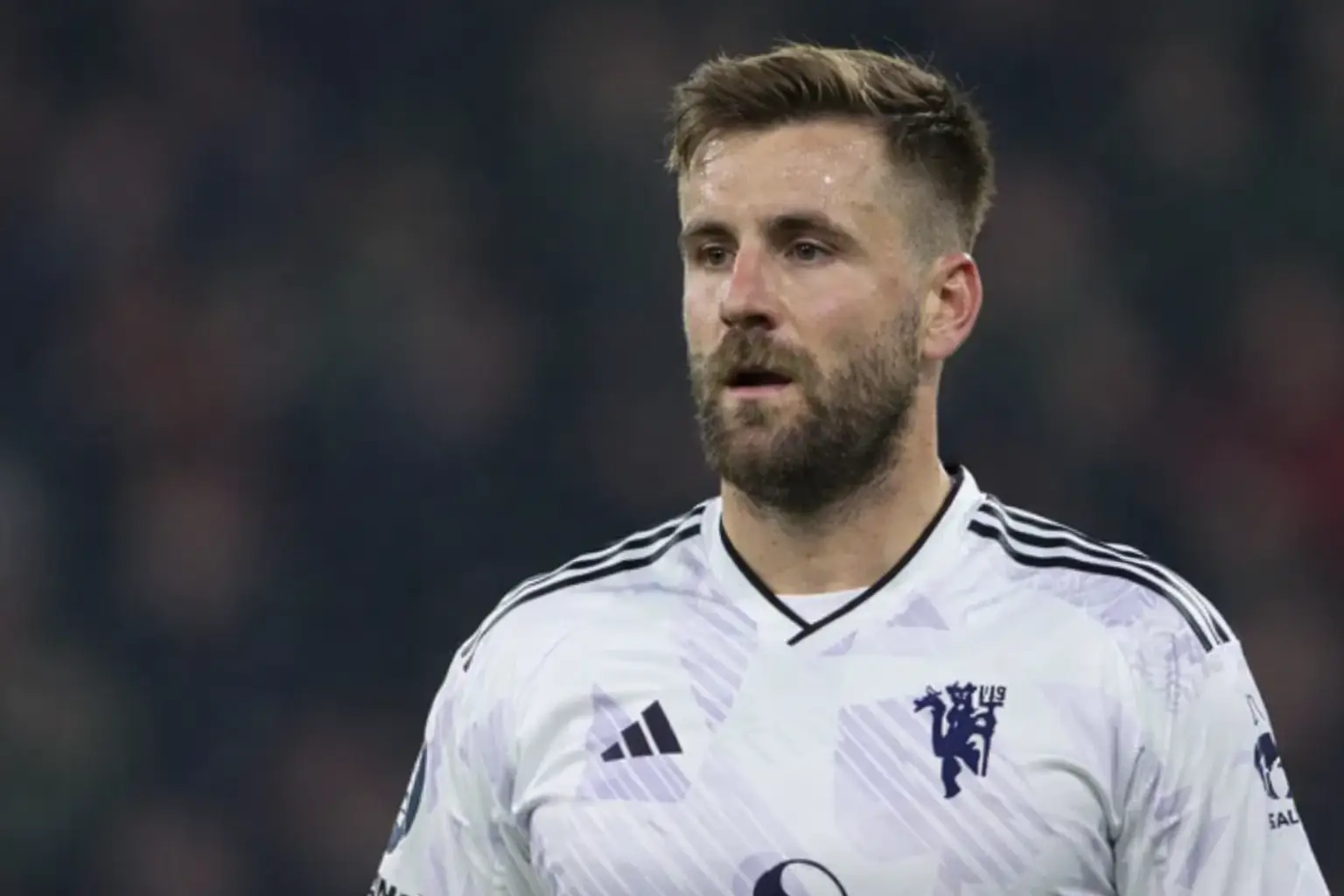 Man Utd átigazolási hírek – Michael Carrickot az „izgalmas” 23,8 millió fontos Luke Shaw-helyettes megszerzésére ösztönzik