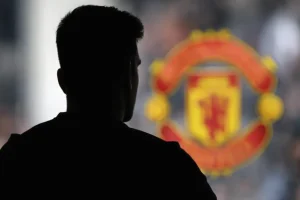 Man Utd nagy fordulatot tervez a heti 200 ezer fontos sztárral kapcsolatos szerződésben
