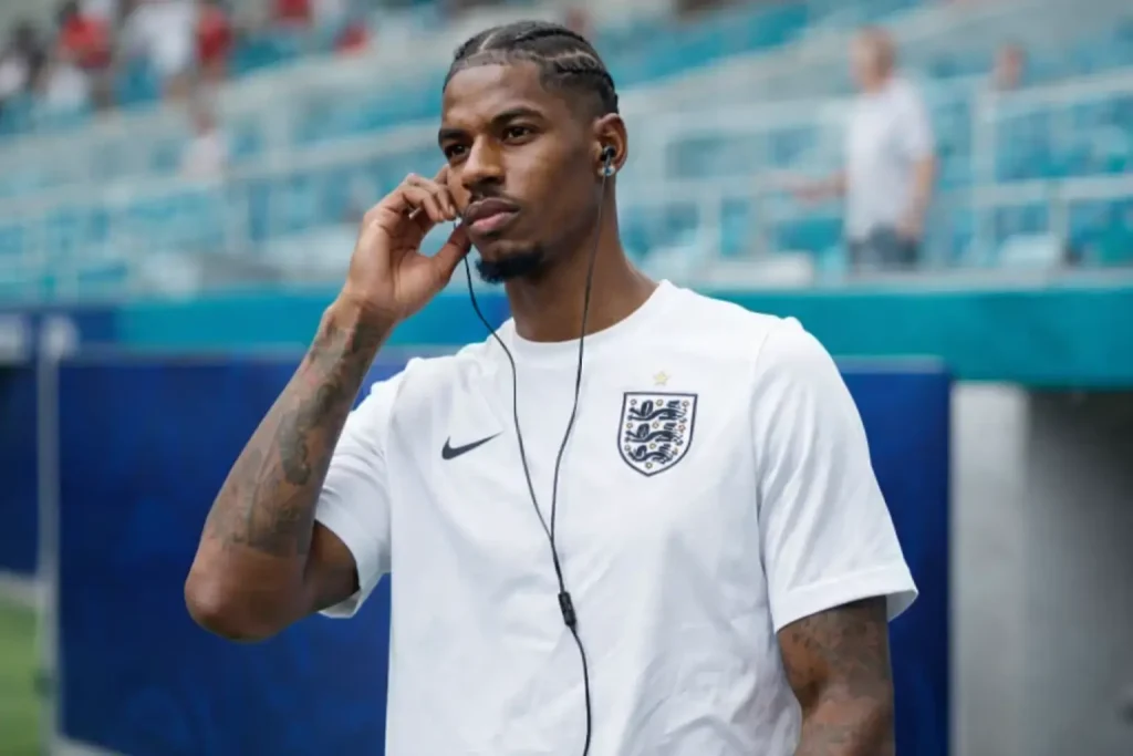 Marcus Rashford legfrissebb hírek – Michael Carrick friss infókat árult el a jövőjéről