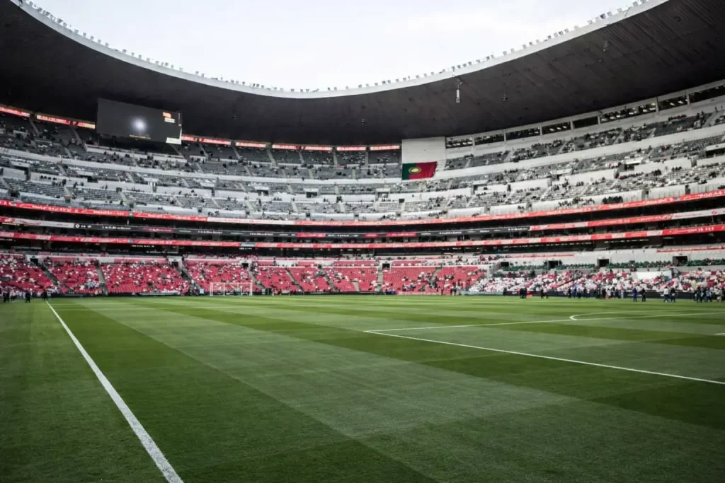 Mexikó vs Anglia: Izgalmas dráma a világbajnoki meccs előtt Mexikóvárosban