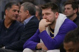 NBA-csapatok figyelik Luka Doncicot a Lakers drámája miatt