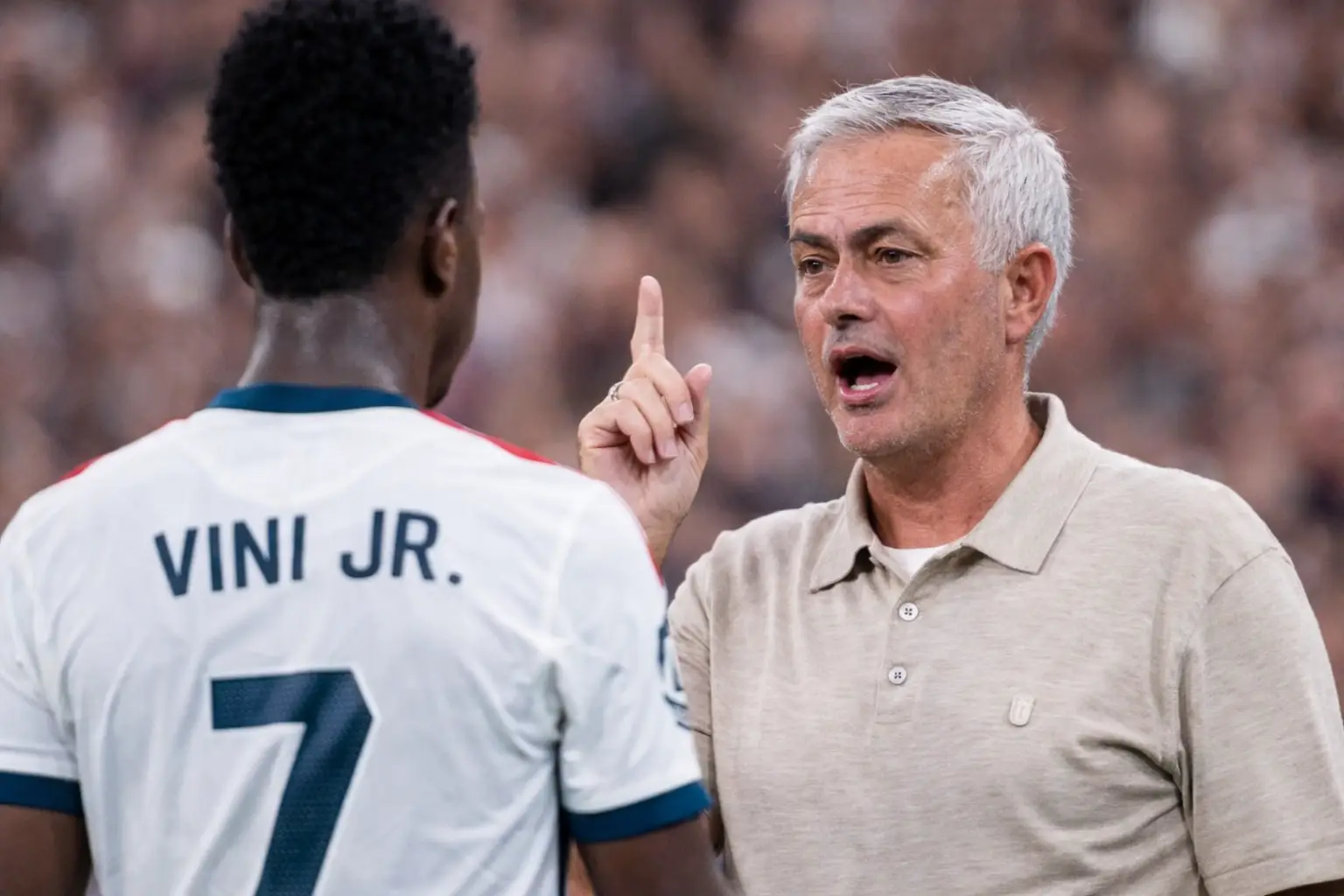 Real Madrid 2-1 Inter Milan – „Még nem érte el újra csúcsteljesítményét” – Mourinho elárulta, mit mondott Vinicius Juniornak a Bernabeu-befütyülések után