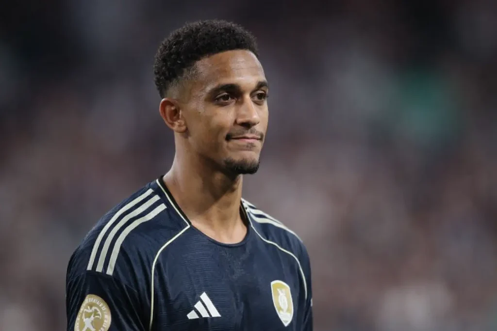 Real Madrid átigazolási hírek – 17,2 millió fontos védőigazolás Trent Alexander-Arnold ellen