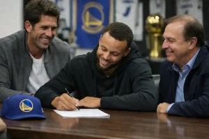Stephen Curry közelebb áll a Warriorsnál való pályafutásának befejezéséhez