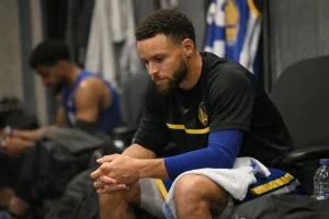 Stephen Curry ritka döntést sejtet a Warriors szerződéshosszabbításánál