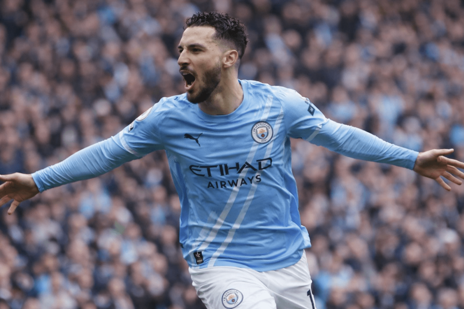 Rayan Cherki első Premier League-elsőségét érte el a Man City és az Arsenal összecsapásán az Etihadban