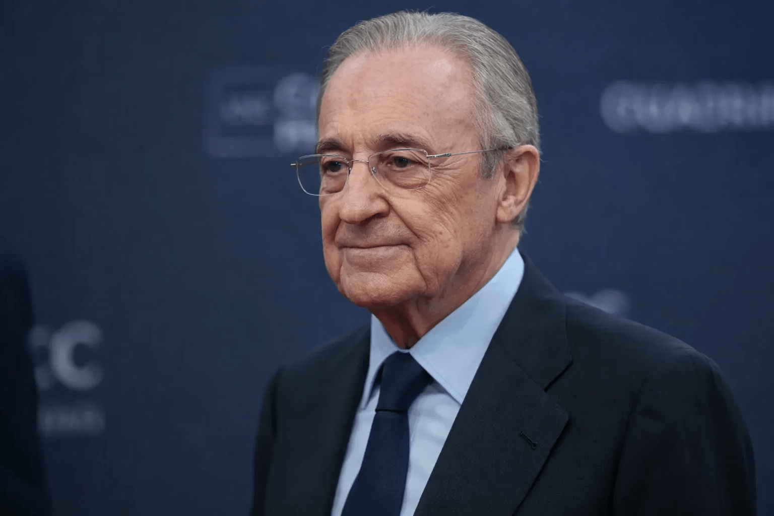 Real Madrid átigazolási hírek Los Blancos „vizsgálja” £ 43m nyári üzletet a tini csillag, aki a klub elnök Florentino Perez kedvence