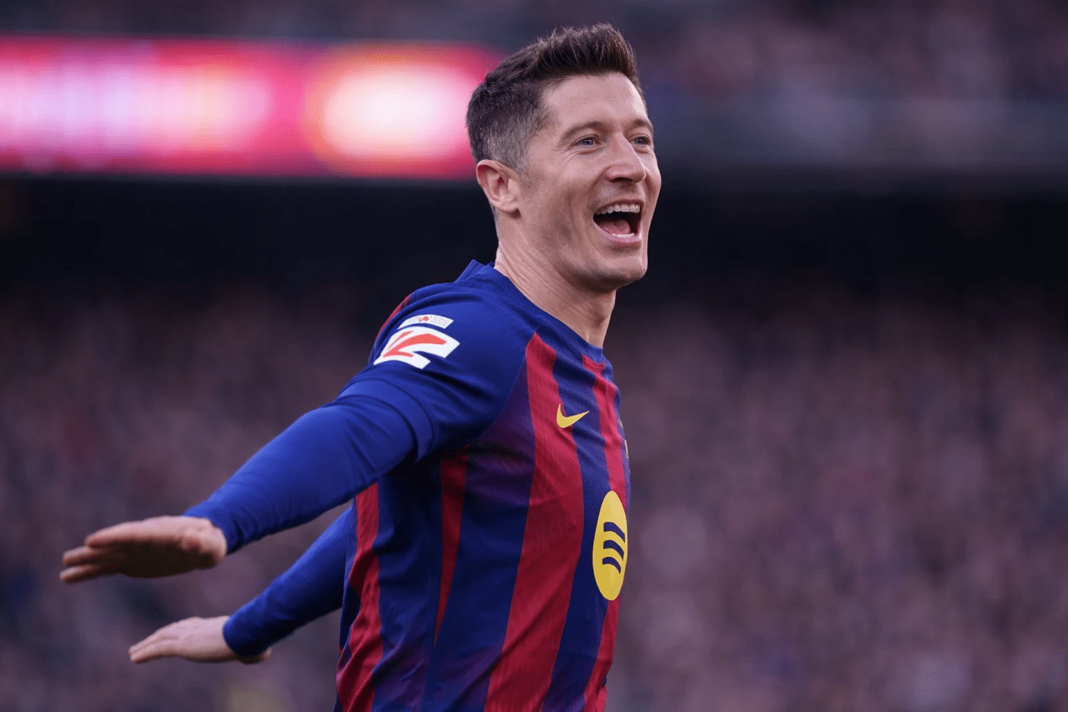 Barcelonai átigazolási hírek „Nagyon konkrét érdeklődés” – Váratlan új érdeklődő jelentkezett Lewandowskiért