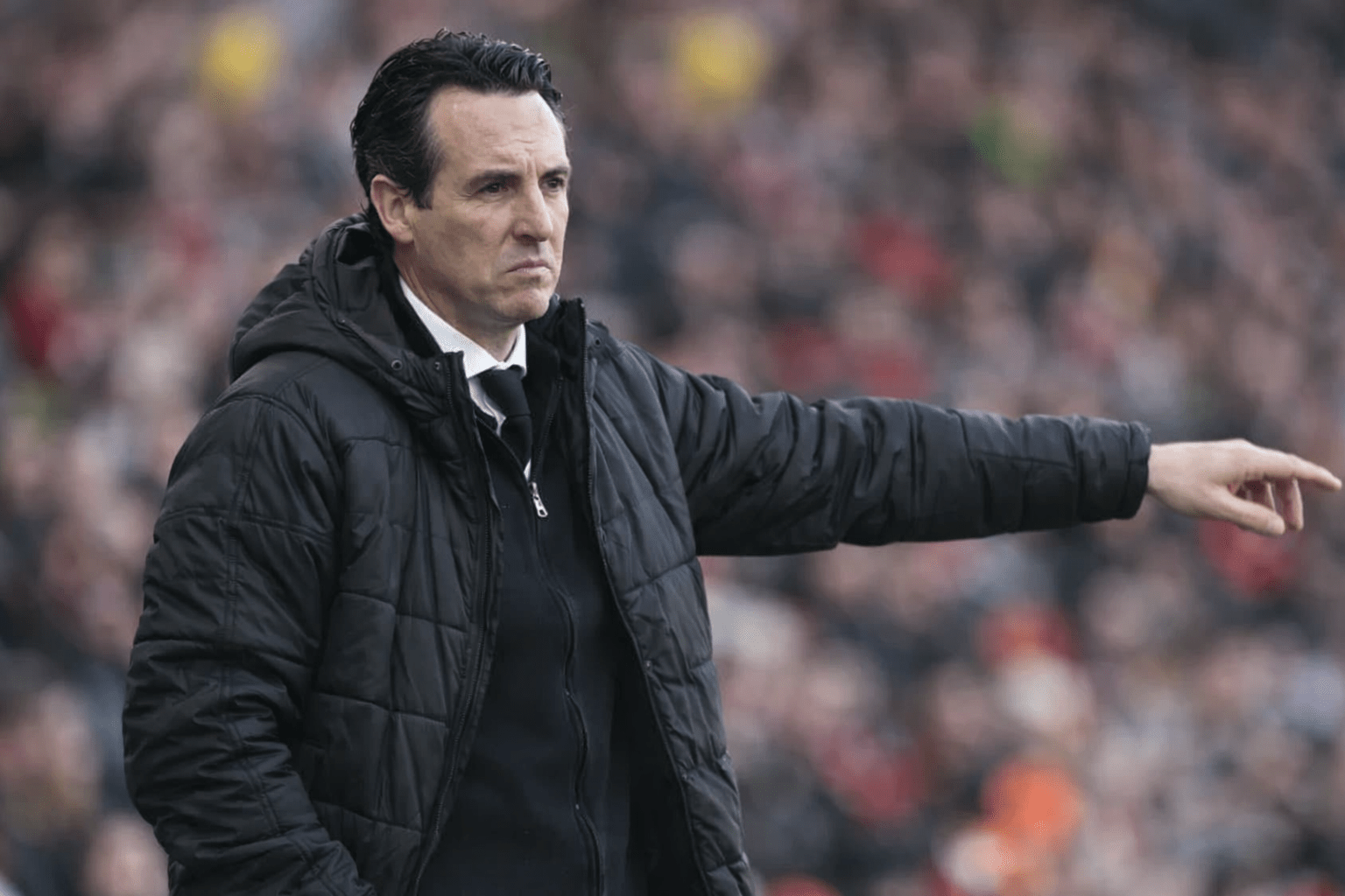 Aston Villa átigazolási hírek Unai Emery kész „eladni másokat” és megtartani a sztár középpályást az elit érdeklődés, PSR aggodalmak közepette