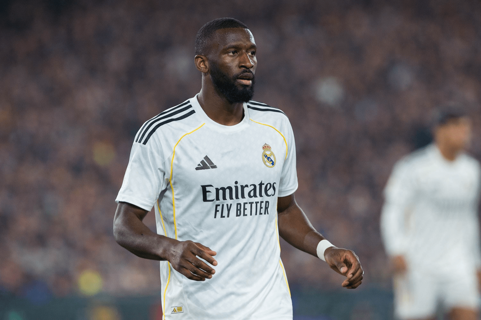 Antonio Rudiger a Real Madrid szerződéséről dönt, a Man City sztárja „vizsgálja” a Bernabeu átköltözését